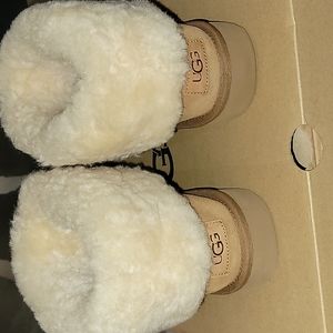 Womens ugg boots!!